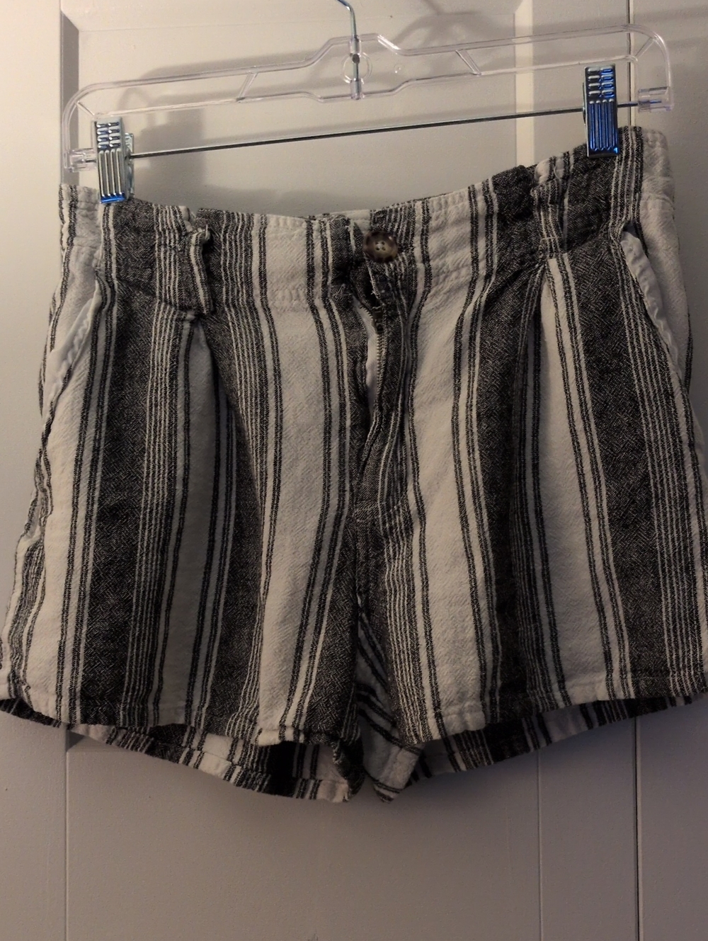 Eyeshadow Black & White High-Waist Striped Shorts